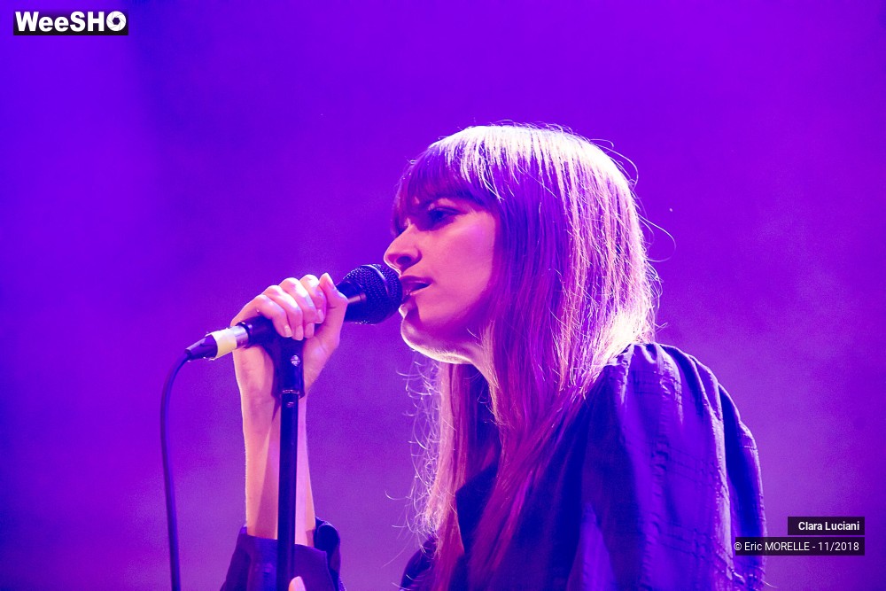 32/53 photos du spectacle Clara Luciani