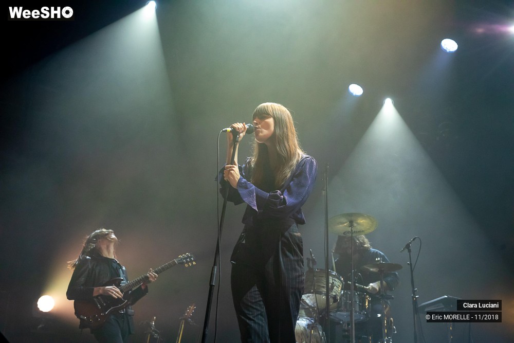 33/53 photos du spectacle Clara Luciani
