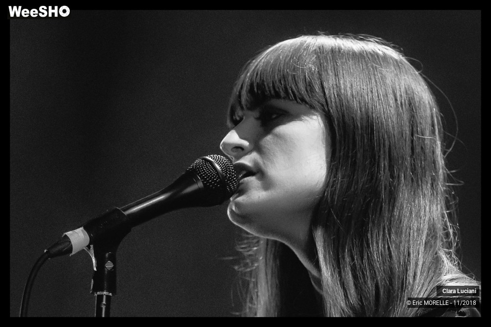 43/53 photos du spectacle Clara Luciani