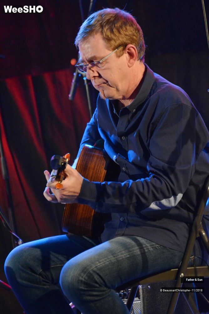 6/33 photos du spectacle Father & Sun