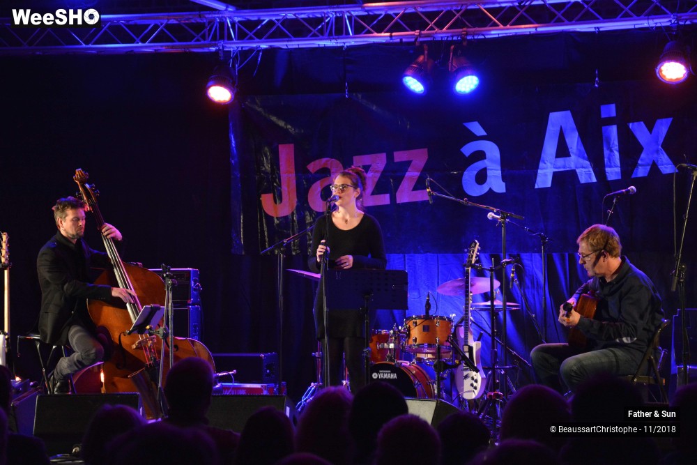 16/33 photos du spectacle Father & Sun