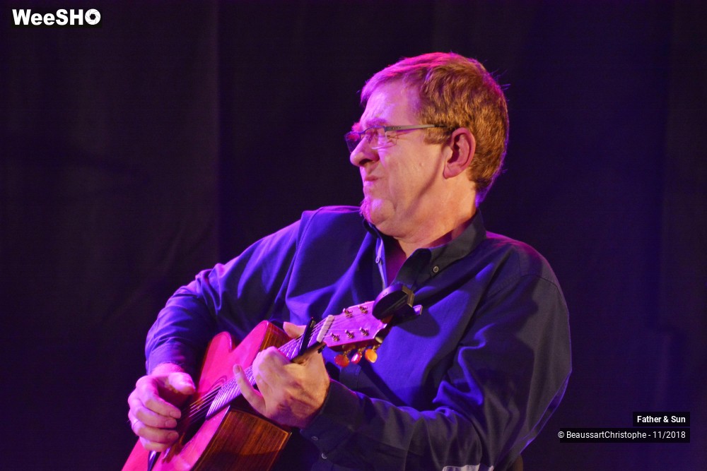 28/33 photos du spectacle Father & Sun