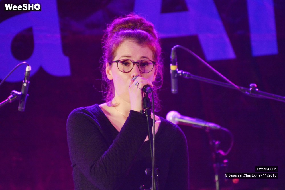 32/33 photos du spectacle Father & Sun