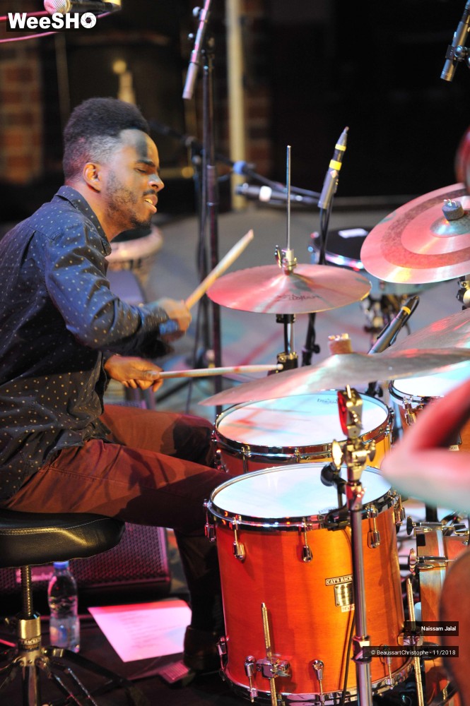 11/41 photos du spectacle Naissam Jalal & Rythms of  Resistance