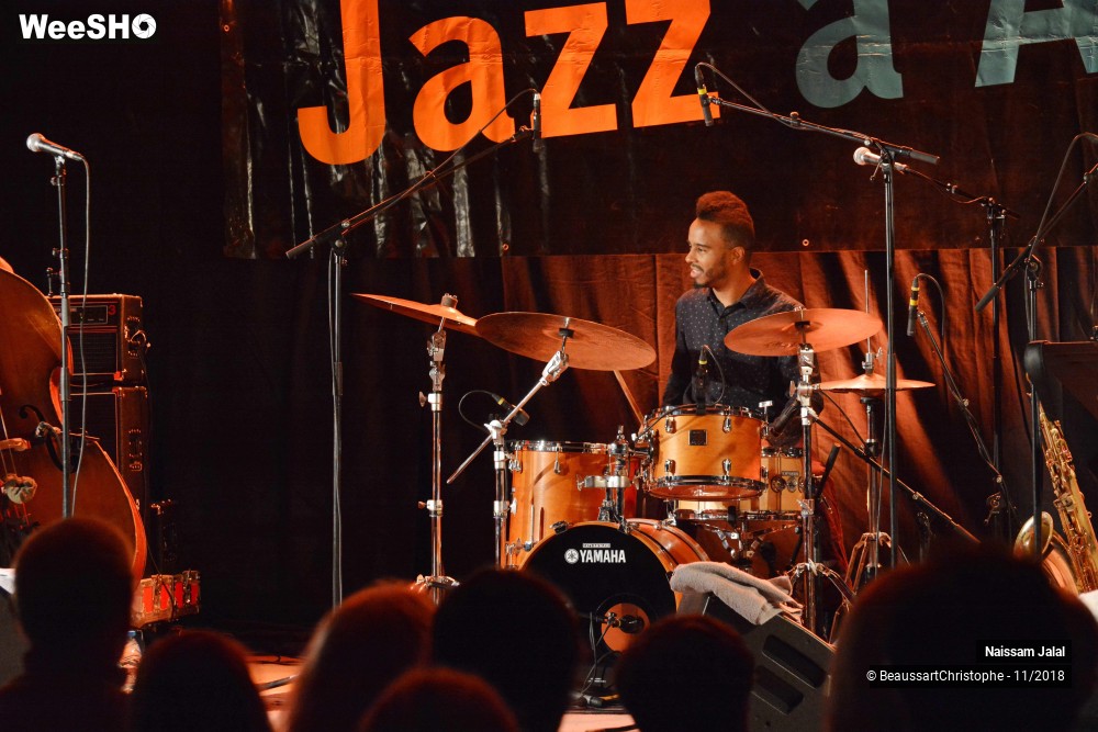 18/41 photos du spectacle Naissam Jalal & Rythms of  Resistance