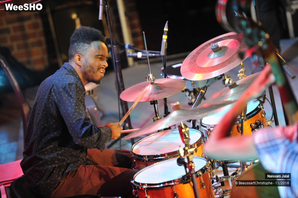 24/41 photos du spectacle Naissam Jalal & Rythms of  Resistance