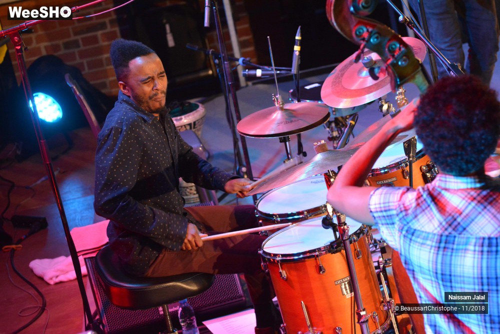 30/41 photos du spectacle Naissam Jalal & Rythms of  Resistance