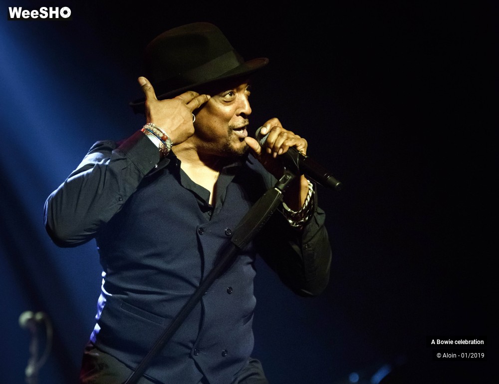 4/24 photos du spectacle A Bowie celebration