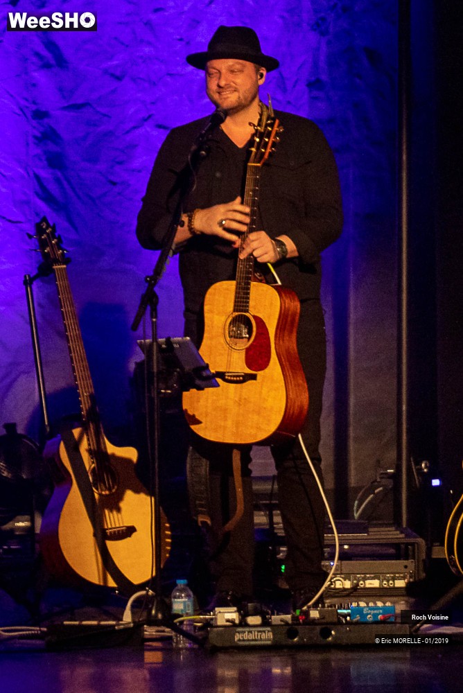 9/52 photos du spectacle Roch Voisine