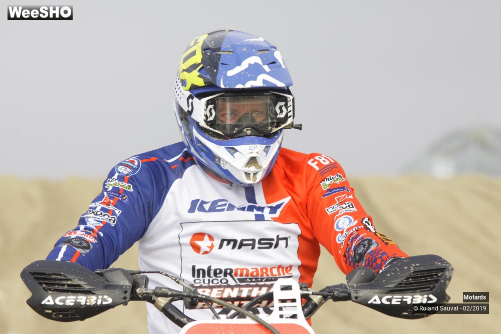 32/50 photos du spectacle Portraits et regards en course