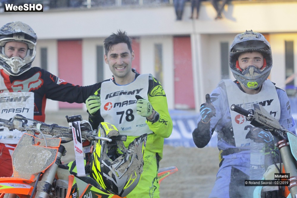 42/50 photos du spectacle Portraits et regards en course