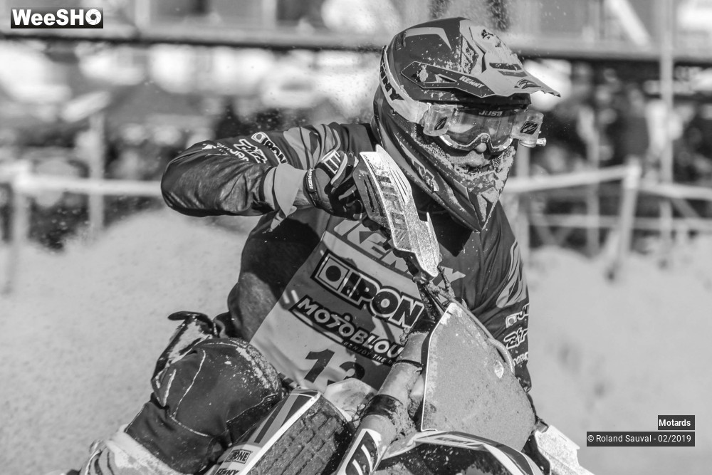 6/46 photos du spectacle regard black and white