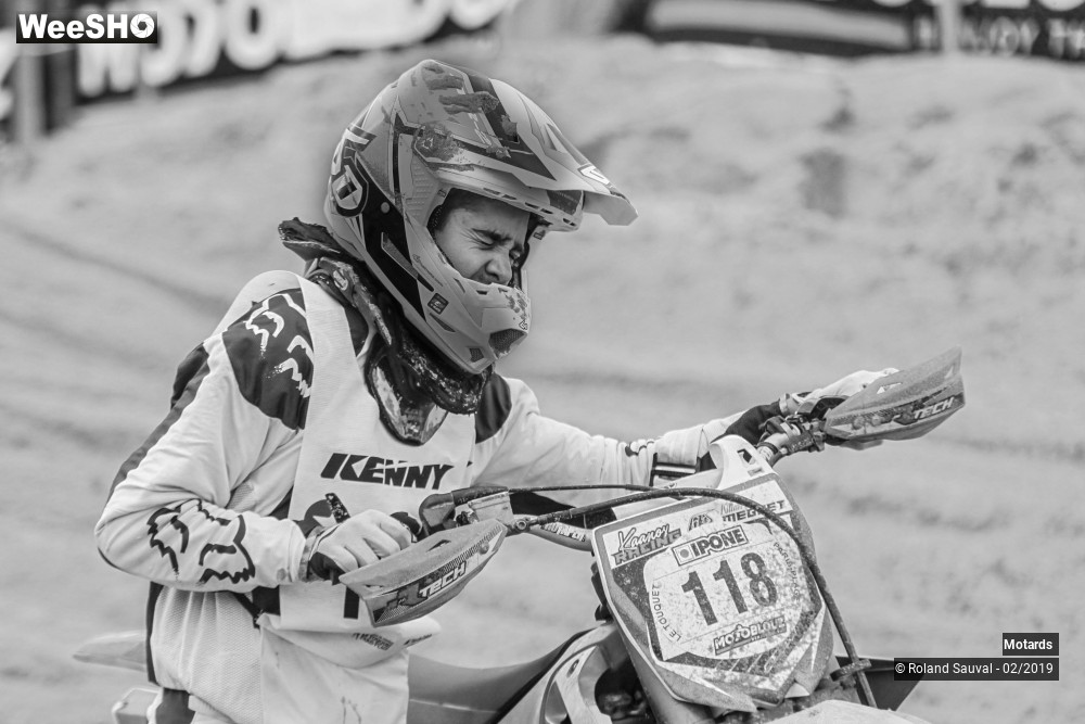 7/46 photos du spectacle regard black and white