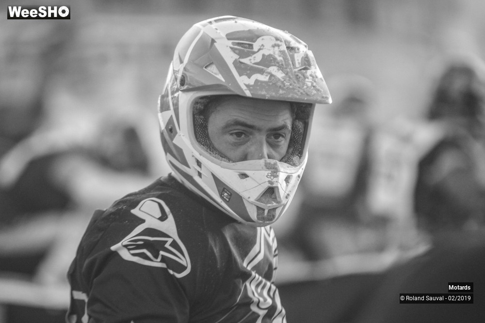 8/46 photos du spectacle regard black and white