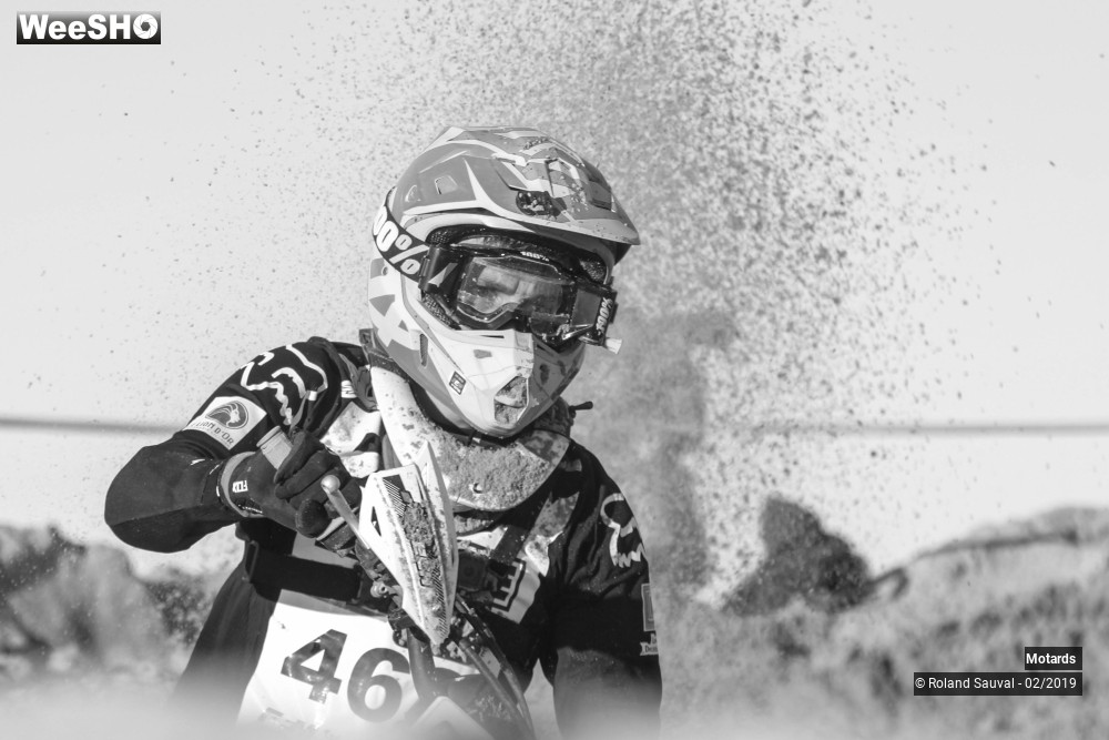 14/46 photos du spectacle regard black and white