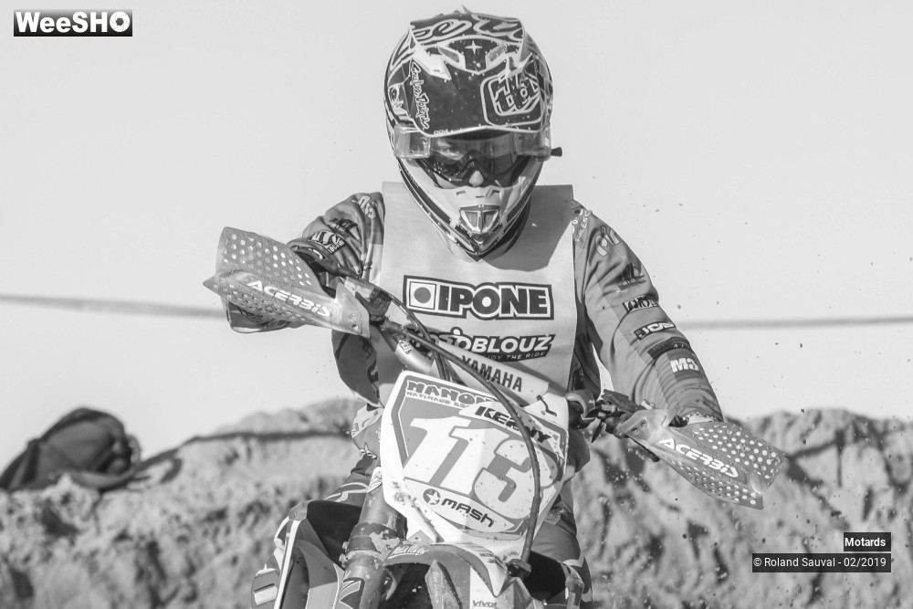 19/46 photos du spectacle regard black and white