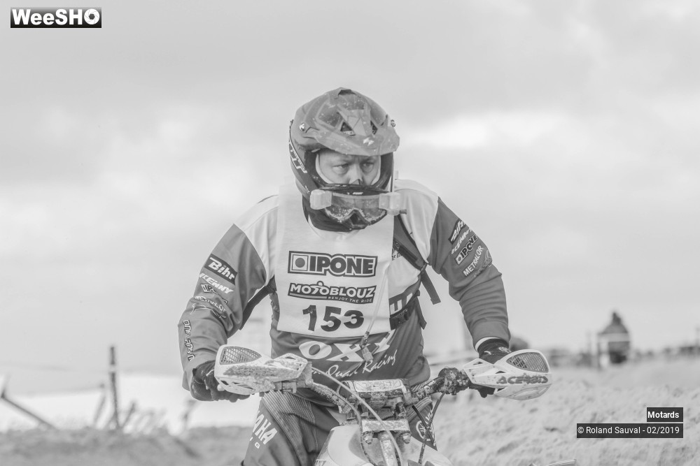 26/46 photos du spectacle regard black and white