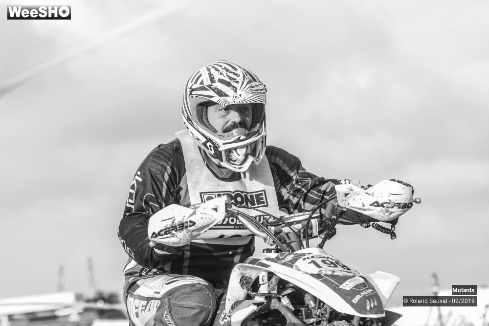 32/46 photos du spectacle regard black and white