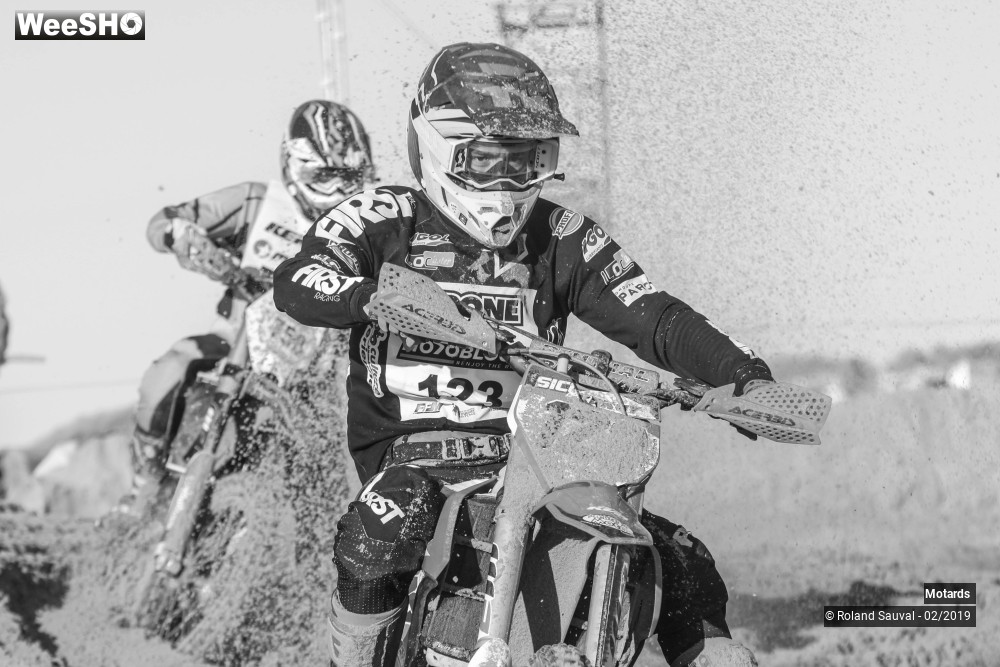 33/46 photos du spectacle regard black and white