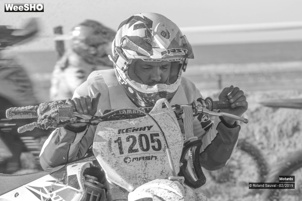 37/46 photos du spectacle regard black and white