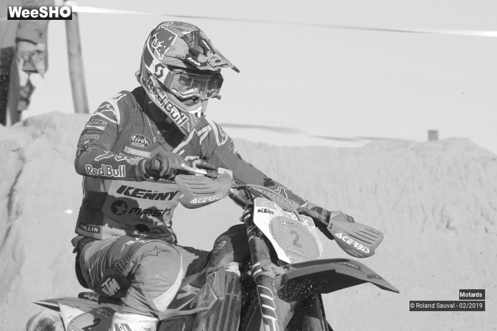 42/46 photos du spectacle regard black and white