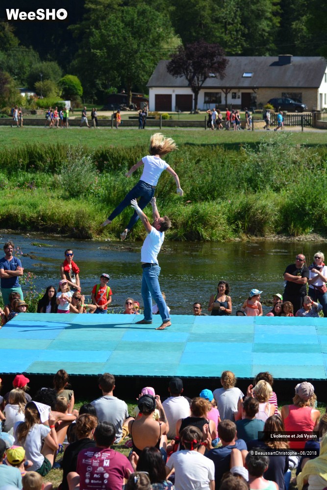 23/50 photos du spectacle L'éolienne et Joli Vyann