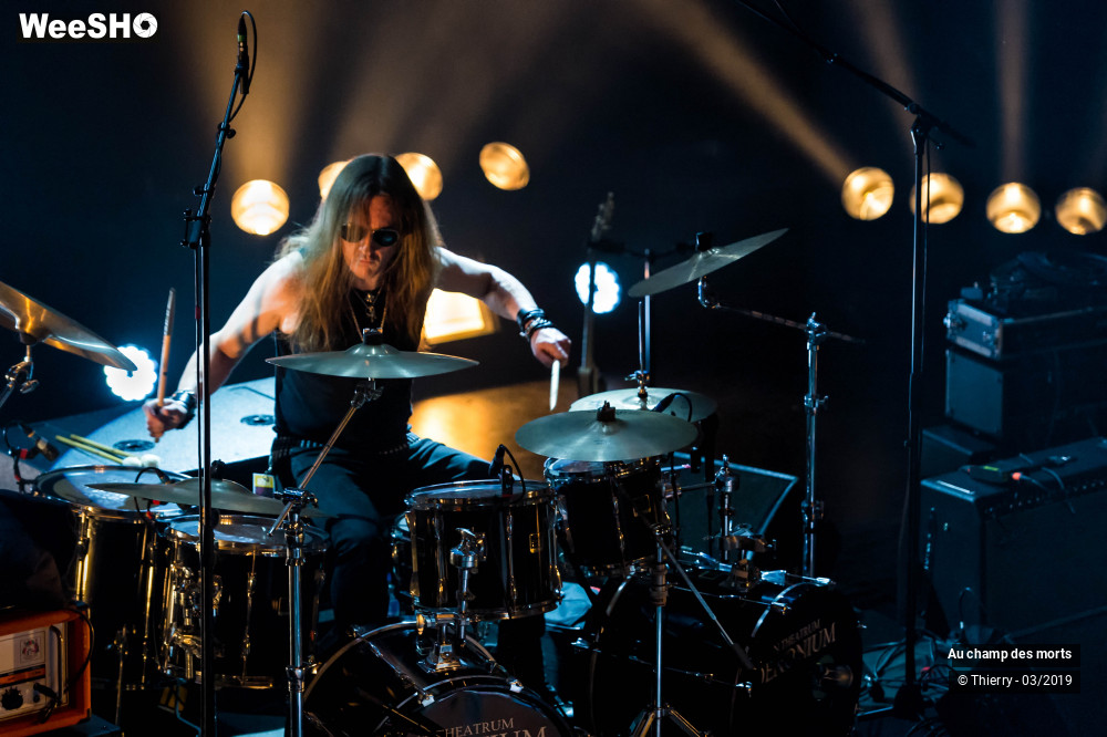 8/35 photos du spectacle Au champ des morts