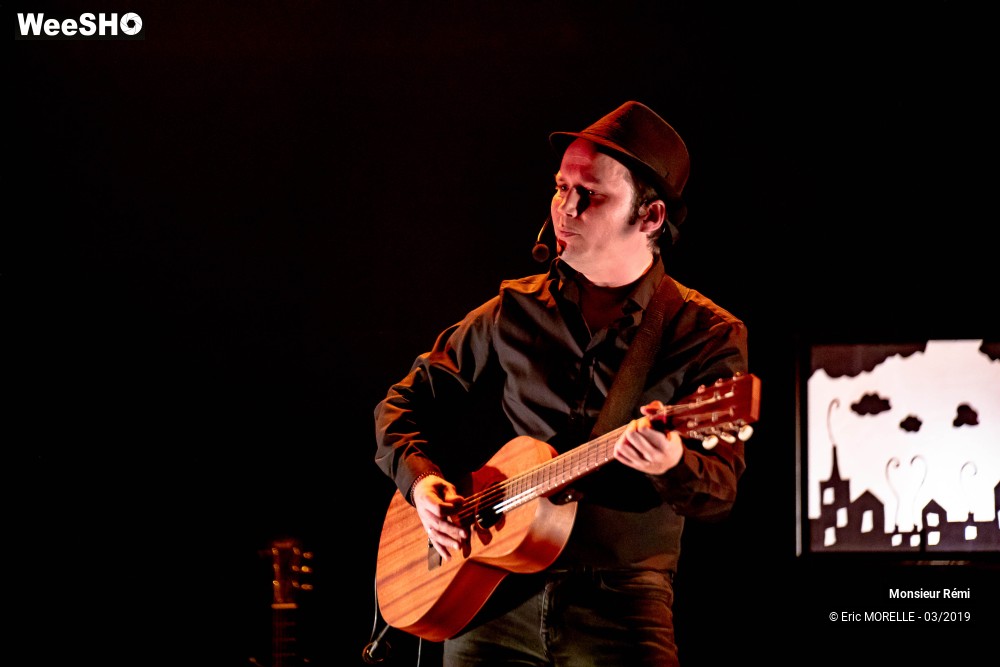 7/50 photos du spectacle Mr Rémi