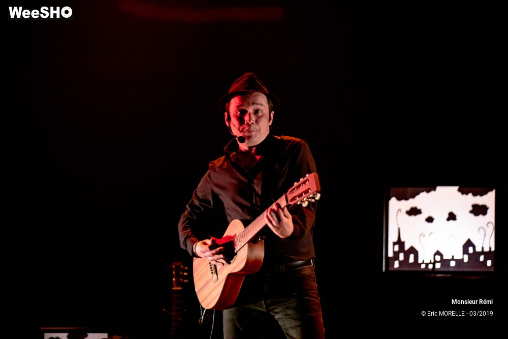 21/50 photos du spectacle Mr Rémi
