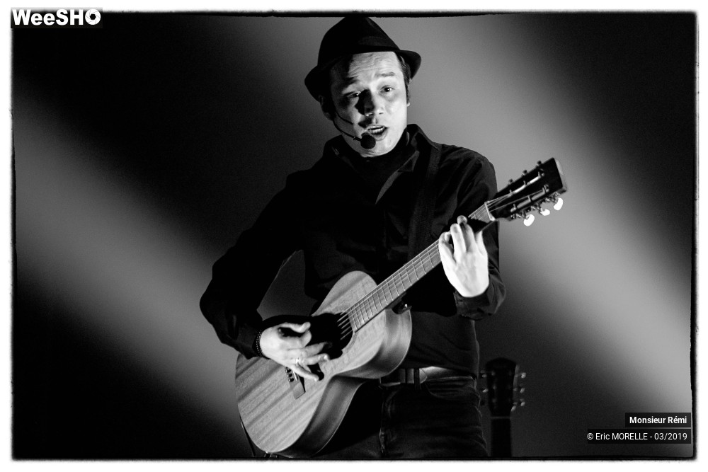 39/50 photos du spectacle Mr Rémi
