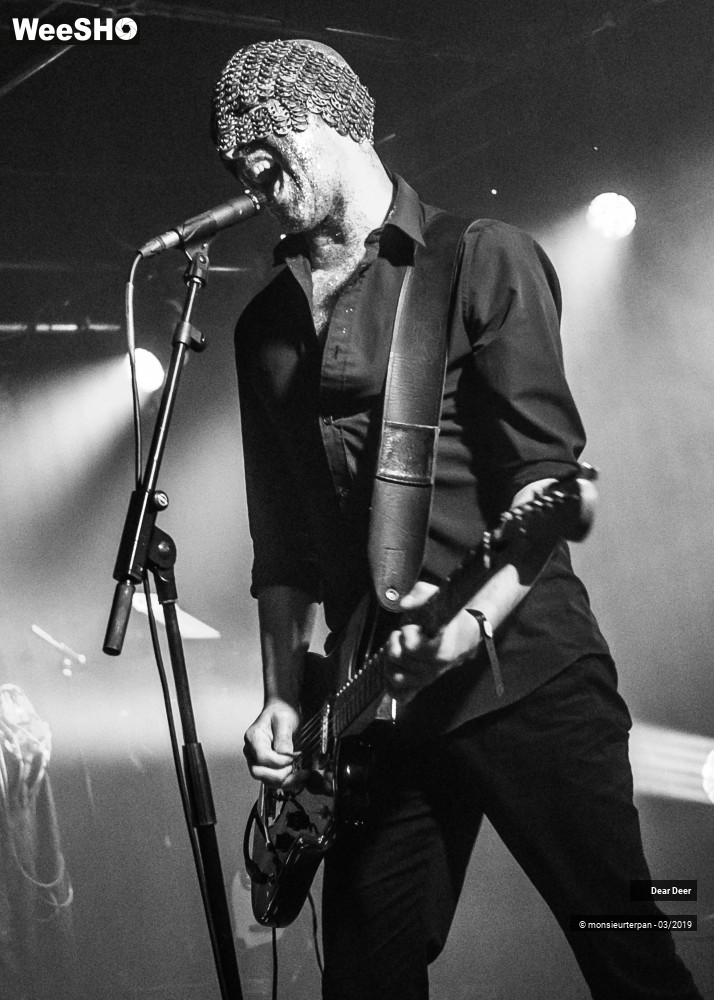 13/16 photos du spectacle Dear Deer