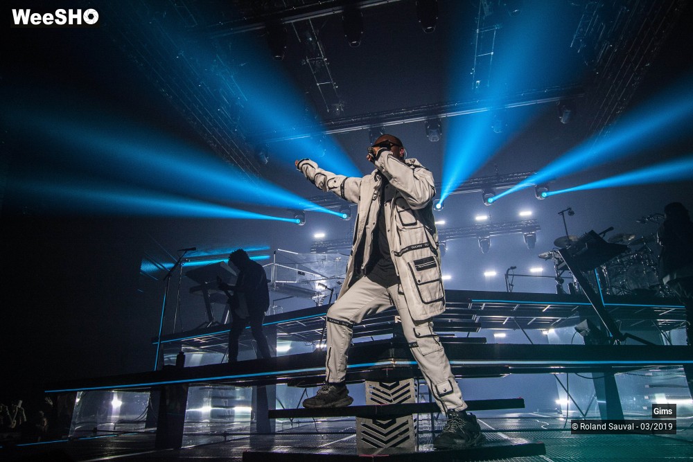 20/50 photos du spectacle Gims