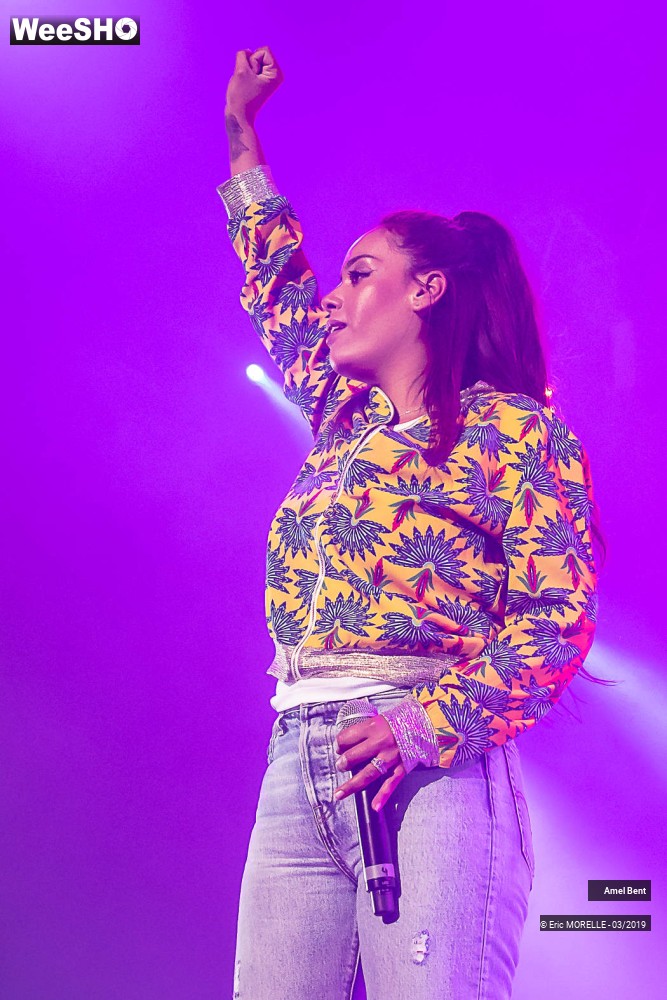 10/51 photos du spectacle Amel Bent