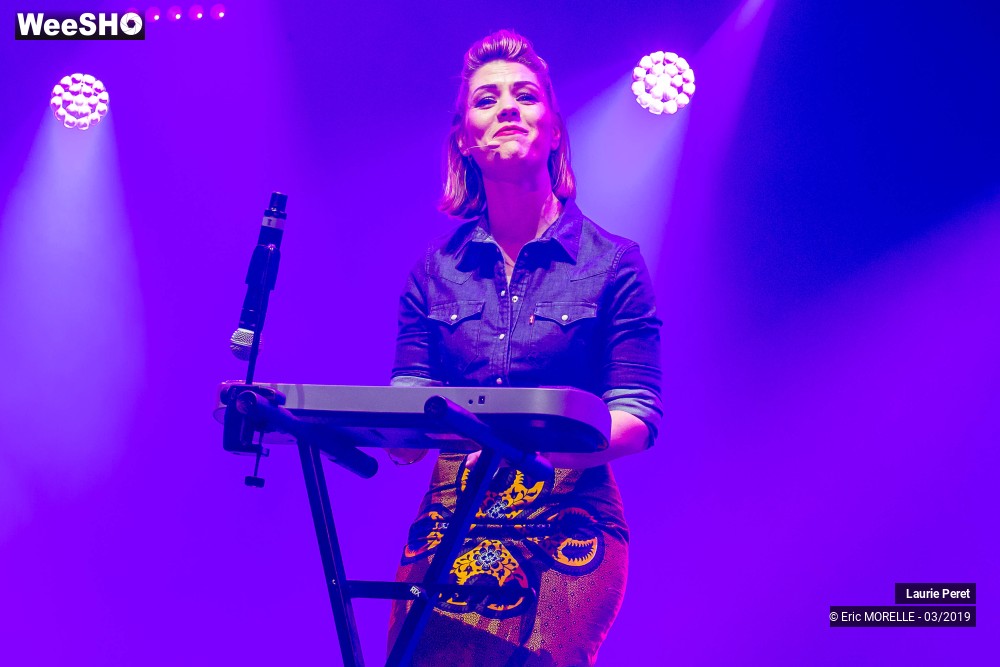 13/41 photos du spectacle Laurie Peret