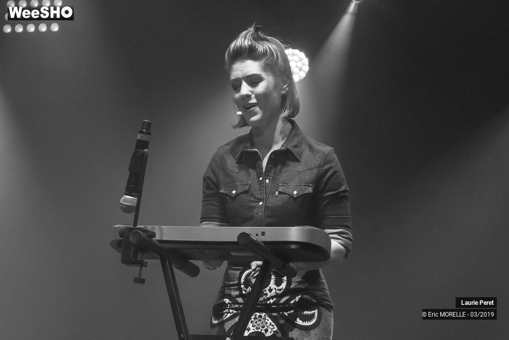 40/41 photos du spectacle Laurie Peret