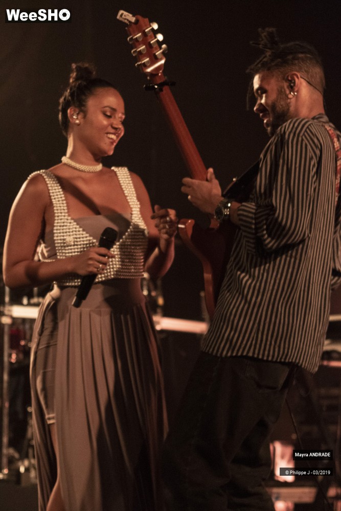 2/16 photos du spectacle Mayra Andrade