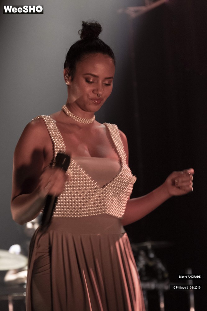 8/16 photos du spectacle Mayra Andrade