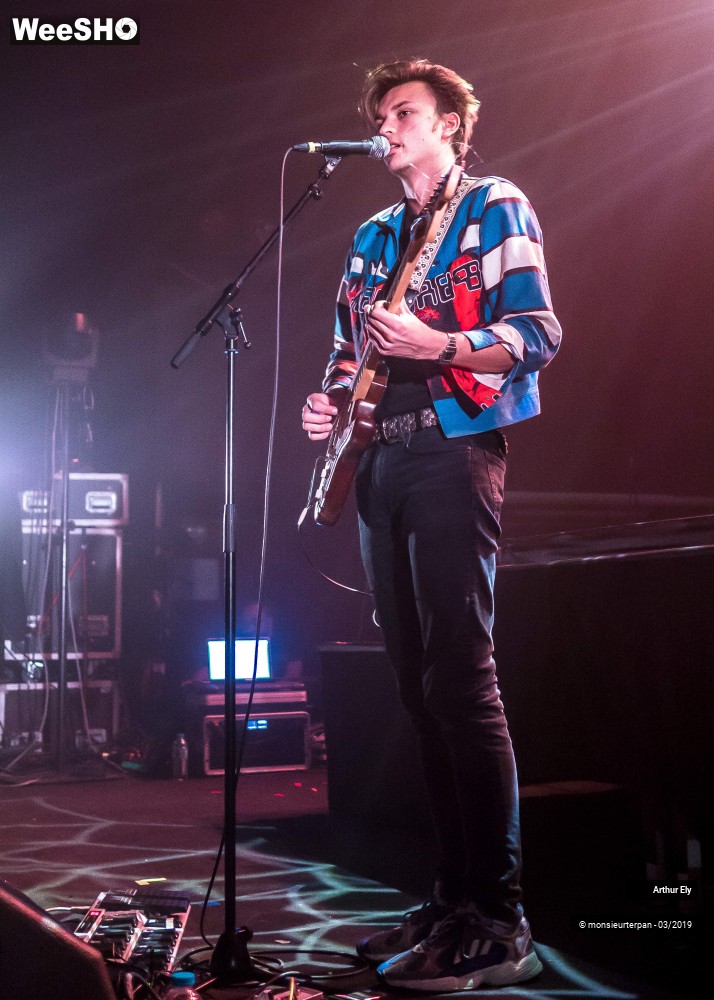 4/31 photos du spectacle Arthur Ely