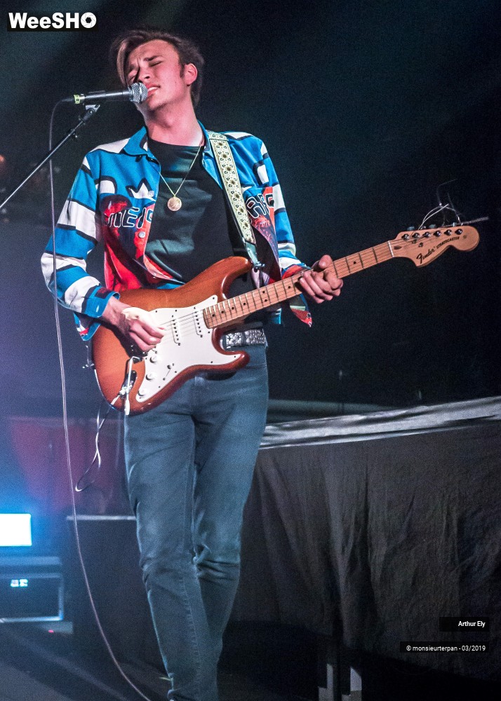 28/31 photos du spectacle Arthur Ely