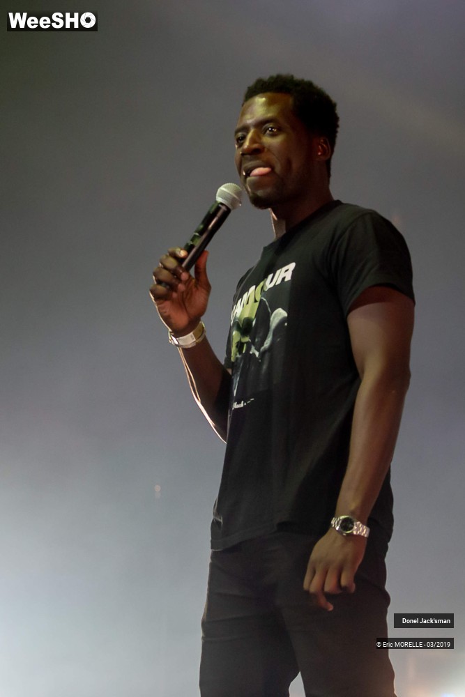 8/32 photos du spectacle Donel Jack'sman