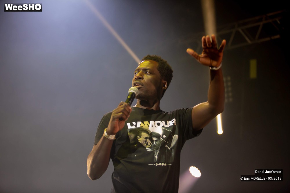 23/32 photos du spectacle Donel Jack'sman