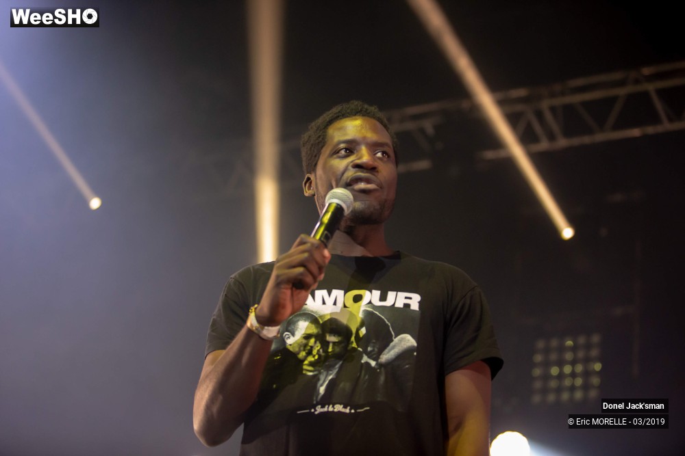 24/32 photos du spectacle Donel Jack'sman