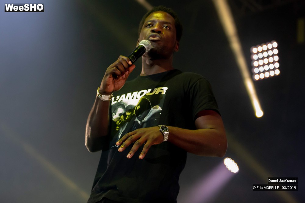 31/32 photos du spectacle Donel Jack'sman