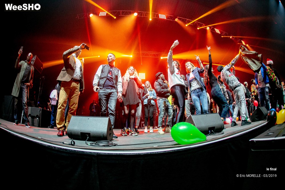 28/48 photos du spectacle le final