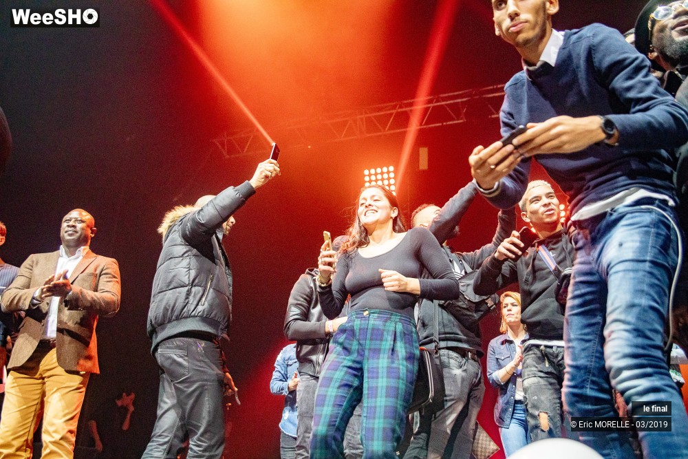 33/48 photos du spectacle le final