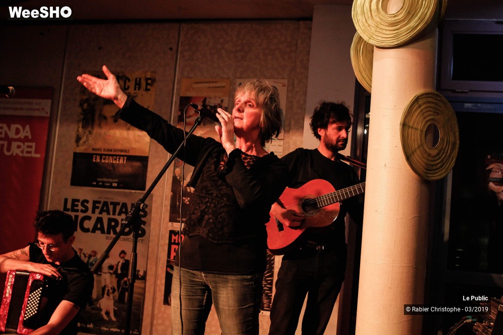 23/47 photos du spectacle Ambiance du Festival A Travers Chants 2019