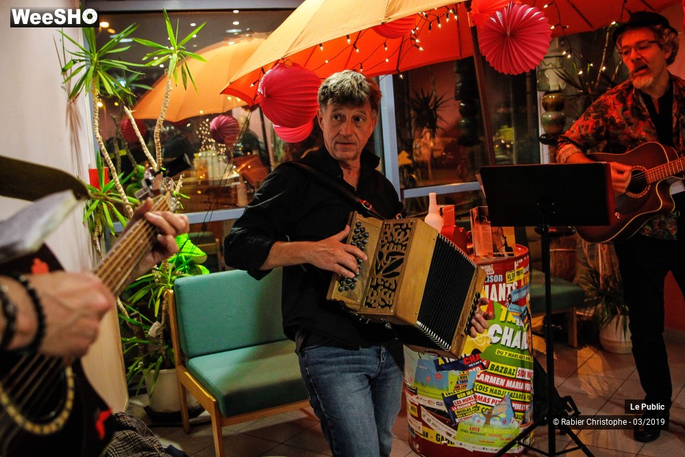 25/47 photos du spectacle Ambiance du Festival A Travers Chants 2019