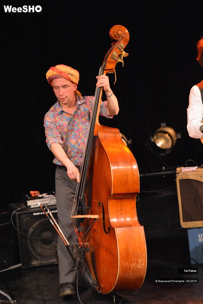 9/51 photos du spectacle Gaston