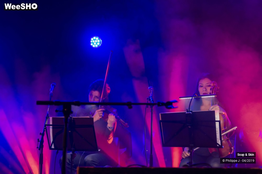 14/15 photos du spectacle Soap&Skin