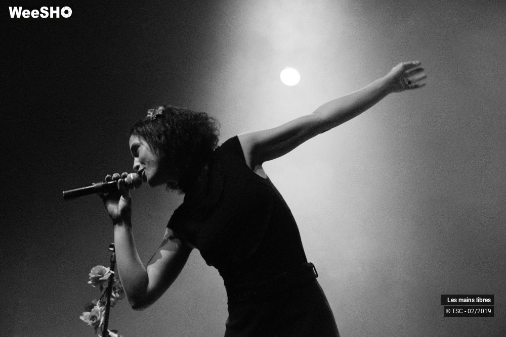 5/10 photos du spectacle Les Mains Libres